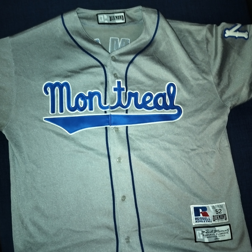 Rare, vintage Roberto Clemente 1954 Montreal Royals throwback jersey size 52